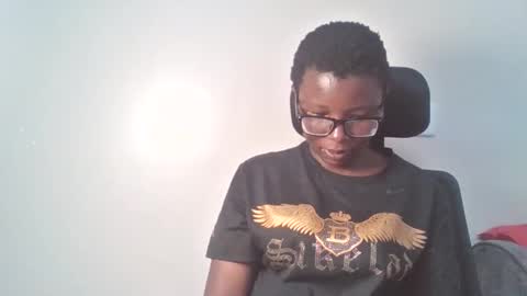 pretty_kemmy online show from September 20, 2025, 8:15 am