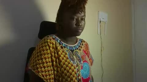 pretty_kemmy online show from October 1, 2025, 9:54 pm