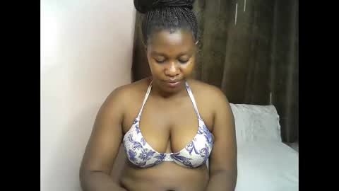 pretty_kylah online show from May 12, 2026, 12:08 am