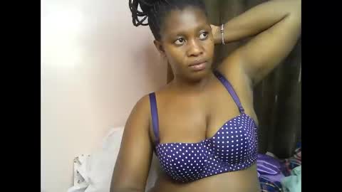 pretty_kylah online show from May 17, 2026, 3:19 pm