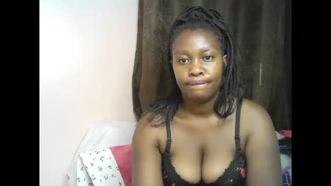 pretty_kylah online show from May 18, 2026, 3:24 am