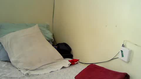 pretty_kylah online show from June 15, 2026, 1:35 pm