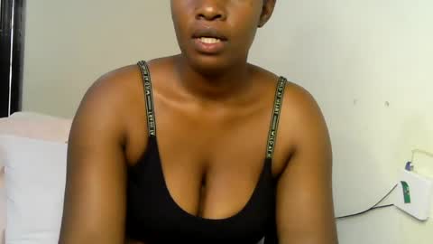 pretty_kylah online show from June 28, 2026, 9:37 am
