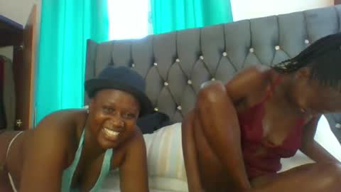 pretty_mela online show from March 4, 2025, 12:22 pm