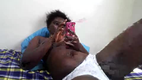 Snapshot of pretty_melan chatting on June 18, 2026, 11:14 am pretty_melan online show from June 18, 2026, 11:14 am