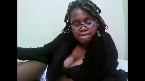 Snapshot of pretty_mellan chatting on February 7, 2025, 6:56 am pretty_mellan online show from February 7, 2025, 6:56 am