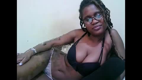 Snapshot of pretty_mellan chatting on March 11, 2025, 4:32 am pretty_mellan online show from March 11, 2025, 4:32 am