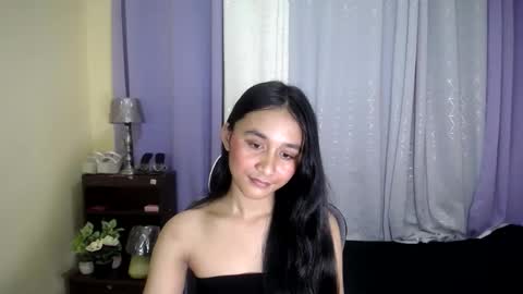 Snapshot of pretty_morenaxx chatting on March 5, 2025, 2:12 pm Marimar online show from March 5, 2025, 2:12 pm