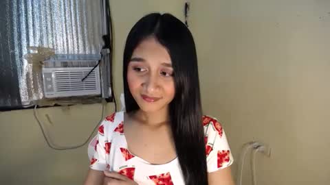 Snapshot of pretty_morenaxx chatting on October 6, 2025, 12:02 pm Marimar online show from October 6, 2025, 12:02 pm