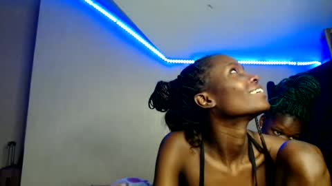 Snapshot of pretty_nyra chatting on June 22, 2026, 3:25 am Nyra online show from June 22, 2026, 3:25 am