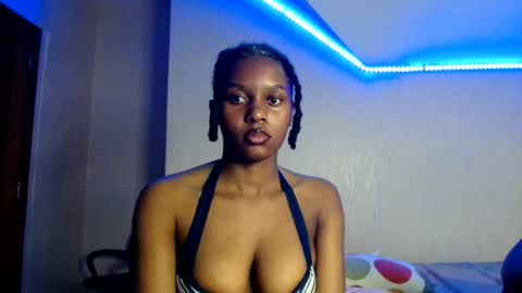 Snapshot of pretty_nyra chatting on July 22, 2026, 7:27 pm Nyra online show from July 22, 2026, 7:27 pm