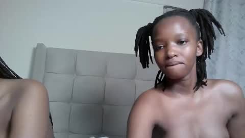 Snapshot of pretty_petite18 chatting on April 15, 2026, 12:34 pm lynn online show from April 15, 2026, 12:34 pm