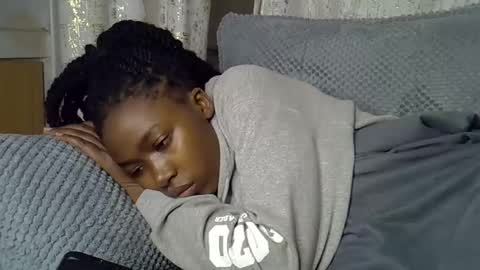 Snapshot of pretty_petite24 chatting on June 9, 2026, 8:04 am pretty_petite24 online show from June 9, 2026, 8:04 am