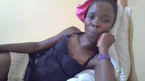 pretty_petite_ebony online show from March 3, 2025, 6:01 pm