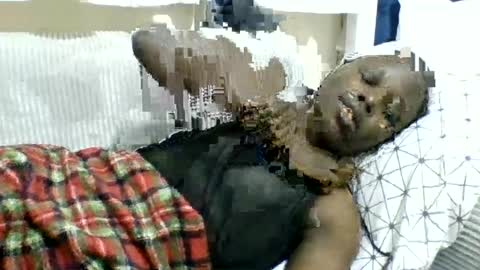 Snapshot of pretty_petite_ebony chatting on June 13, 2026, 1:03 am pretty_petite_ebony online show from June 13, 2026, 1:03 am