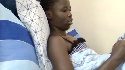 Snapshot of pretty_petite_ebony chatting on July 9, 2026, 8:51 am pretty_petite_ebony online show from July 9, 2026, 8:51 am