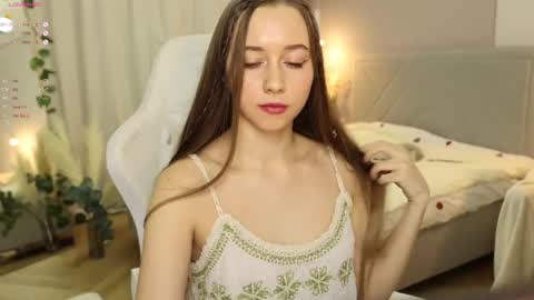 Snapshot of pretty_princess_elina chatting on March 10, 2025, 7:07 pm Elina online show from March 10, 2025, 7:07 pm