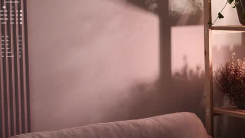 Elina online show from October 28, 2025, 9:13 am