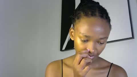 Snapshot of pretty_queennie chatting on May 12, 2026, 10:12 am Pretty doll online show from May 12, 2026, 10:12 am
