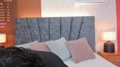 Snapshot of pretty_sunlight_ chatting on January 23, 2025, 1:30 am Daisy Flower online show from January 23, 2025, 1:30 am