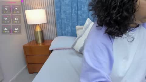 Snapshot of pretty_sunlight_ chatting on September 11, 2025, 1:39 am Daisy Flower online show from September 11, 2025, 1:39 am