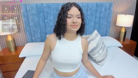 Snapshot of pretty_sunlight_ chatting on October 21, 2025, 1:50 am Daisy Flower online show from October 21, 2025, 1:50 am