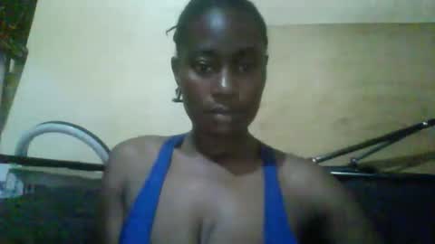 Snapshot of pretty_tiaana chatting on June 9, 2026, 12:06 pm pretty_tiaana online show from June 9, 2026, 12:06 pm