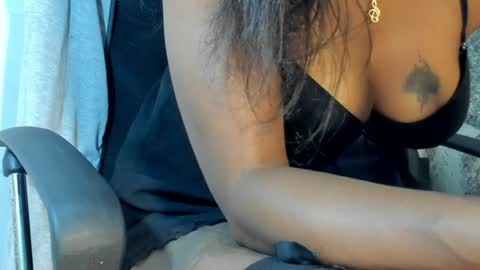 Snapshot of pretty_wannda chatting on June 19, 2026, 7:28 pm online show from June 19, 2026, 7:28 pm