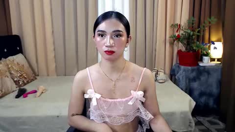 prettyakhira online show from February 6, 2025, 7:07 pm