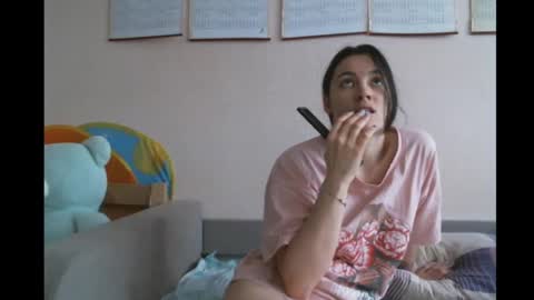 Bella online show from January 31, 2025, 11:13 am