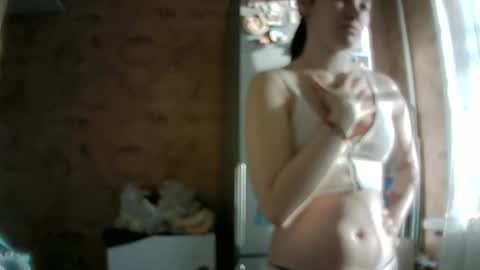 Bella online show from March 19, 2026, 4:27 am