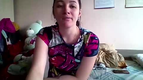 Bella online show from April 21, 2026, 8:31 am