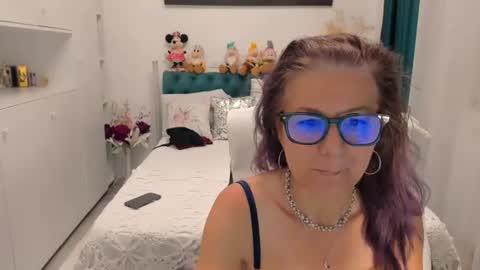 Snapshot of prettyblackeyes chatting on June 18, 2026, 5:51 am wilma online show from June 18, 2026, 5:51 am