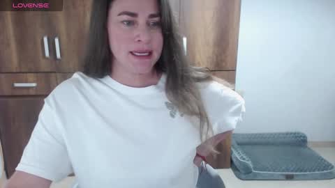 Maleja Alaros online show from October 14, 2025, 3:24 pm
