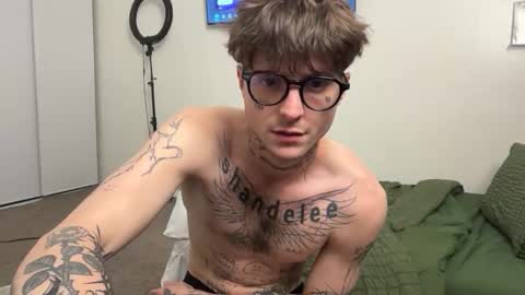 pretty boy online show from March 8, 2026, 2:04 am