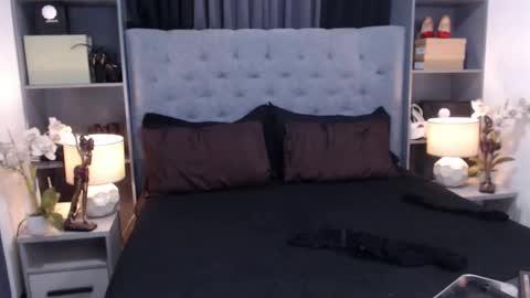 Snapshot of prettycummerjane chatting on December 19, 2024, 11:57 pm JANE online show from December 19, 2024, 11:57 pm