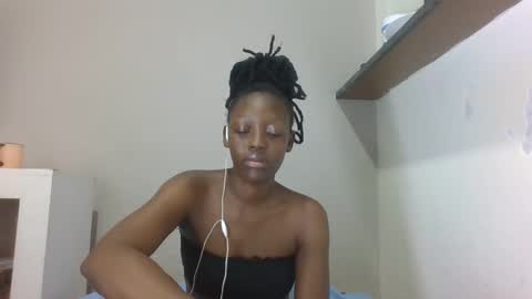 prettydollk_dons online show from March 23, 2026, 9:52 pm