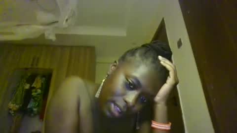 Snapshot of prettydulce chatting on May 23, 2026, 2:21 pm prettydulce online show from May 23, 2026, 2:21 pm