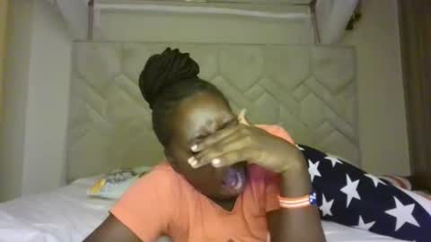 Snapshot of prettydulce chatting on July 22, 2026, 3:04 pm prettydulce online show from July 22, 2026, 3:04 pm