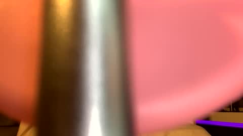 Pretty or Flacka  online show from October 30, 2025, 8:16 am