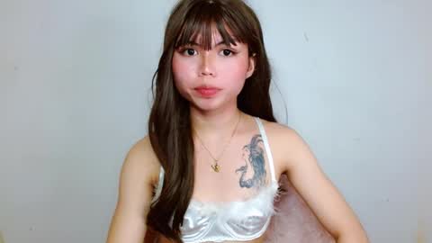 Snapshot of prettyjulian chatting on December 10, 2024, 9:01 am SEXY JULIA online show from December 10, 2024, 9:01 am