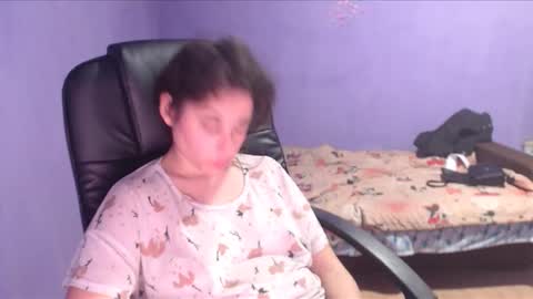 prettyjulliette online show from January 24, 2025, 6:46 pm