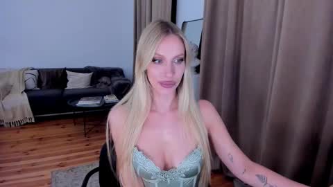 Eva online show from September 16, 2025, 11:28 pm