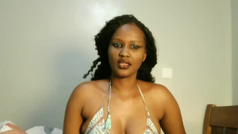 prettykeilaa online show from July 13, 2026, 3:37 pm