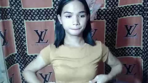 prettykhelcy online show from February 15, 2026, 8:35 am