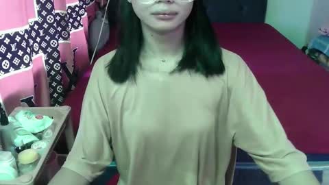 prettykhelcy online show from May 28, 2026, 1:25 am
