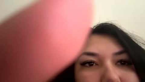 Snapshot of prettylatinamomma01 chatting on March 1, 2026, 4:31 pm prettylatinamomma01 online show from March 1, 2026, 4:31 pm