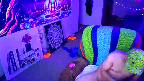 Snapshot of prettylights999 chatting on April 4, 2026, 5:27 am SevenLions online show from April 4, 2026, 5:27 am