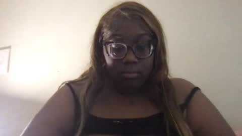 Prettypoohxo online show from April 6, 2026, 11:27 pm