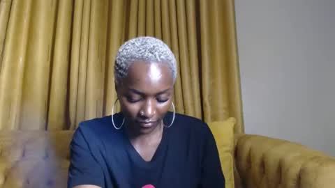 Snapshot of prettyquee chatting on December 7, 2024, 8:49 pm sasha online show from December 7, 2024, 8:49 pm